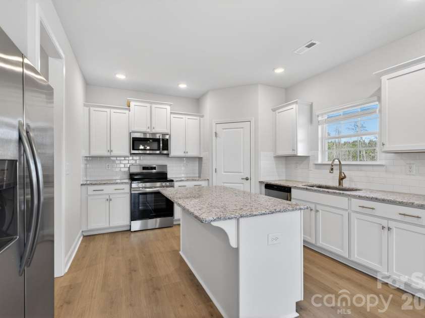 145 High Rock Court, Statesville, NC 28677.  MLS# CAR4233113, YatesRealty ID 10416. Kitchen