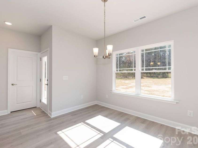 236 Mountain Island Drive, Statesville, NC 28677.  MLS# CAR4261234, YatesRealty ID 10418. Dining Room