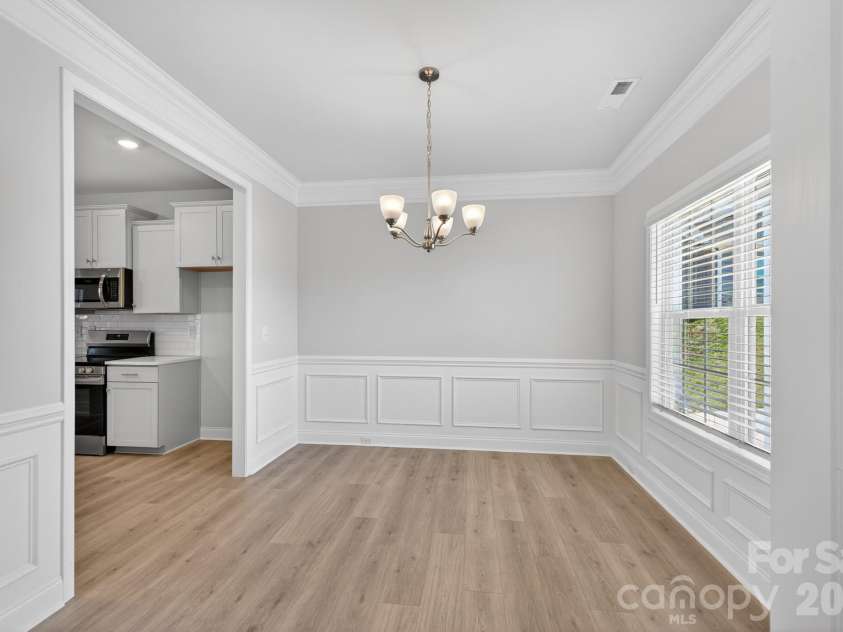 236 Mountain Island Drive, Statesville, NC 28677.  MLS# CAR4261234, YatesRealty ID 10418. Dining Room