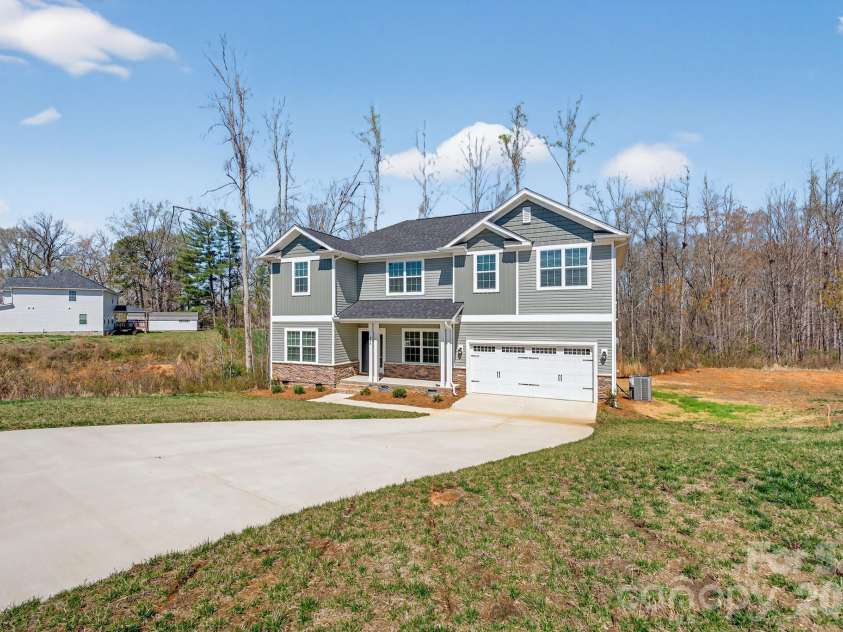 236 Mountain Island Drive, Statesville, NC 28677.  MLS# CAR4261234, YatesRealty ID 10418. Front