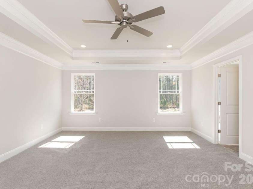 236 Mountain Island Drive, Statesville, NC 28677.  MLS# CAR4261234, YatesRealty ID 10418. Primary Bedroom