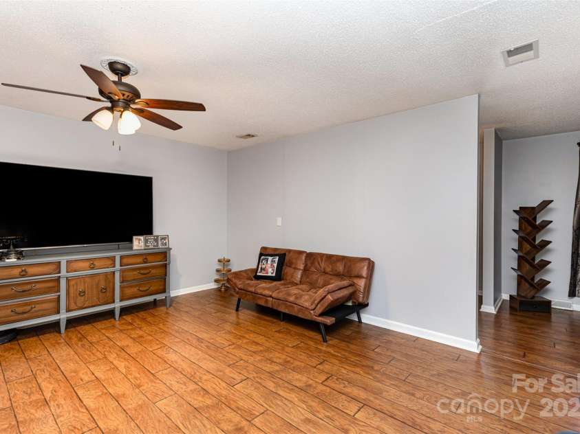 4813 Carving Tree Drive, Mint Hill, NC 28227.  MLS# CAR4244897, YatesRealty ID 10418. 