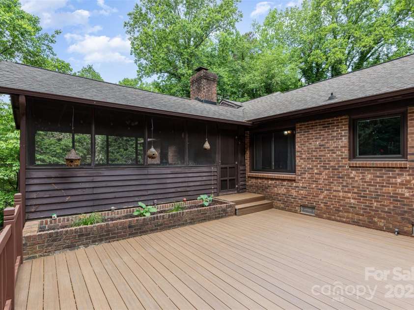 4813 Carving Tree Drive, Mint Hill, NC 28227.  MLS# CAR4244897, YatesRealty ID 10418. 