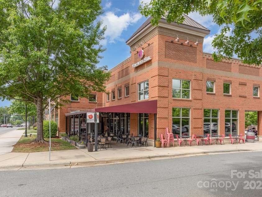 4813 Carving Tree Drive, Mint Hill, NC 28227.  MLS# CAR4244897, YatesRealty ID 10418. 