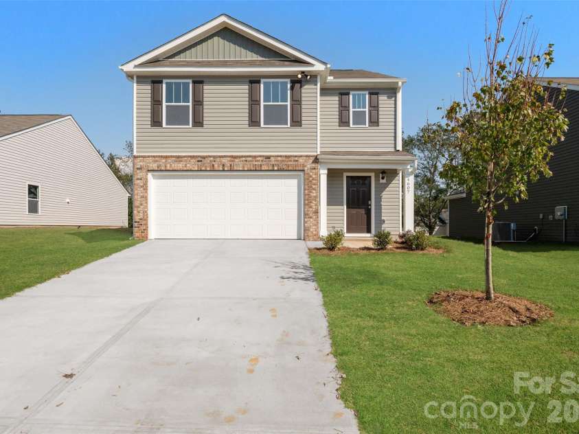 129 Lauren Lane, Hendersonville, NC 28792.  MLS# CAR4338001, YatesRealty ID 1042. Photos are representative