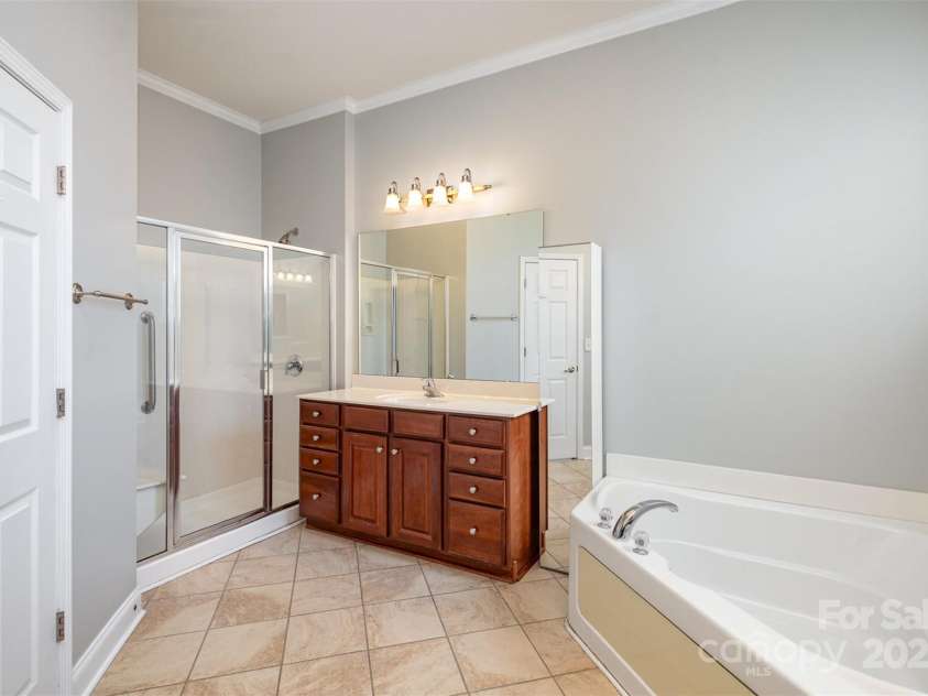 786 Platinum Drive, Fort Mill, SC 29708.  MLS# CAR4223817, YatesRealty ID 10421. 