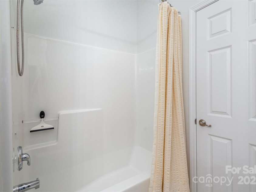 786 Platinum Drive, Fort Mill, SC 29708.  MLS# CAR4223817, YatesRealty ID 10421. 