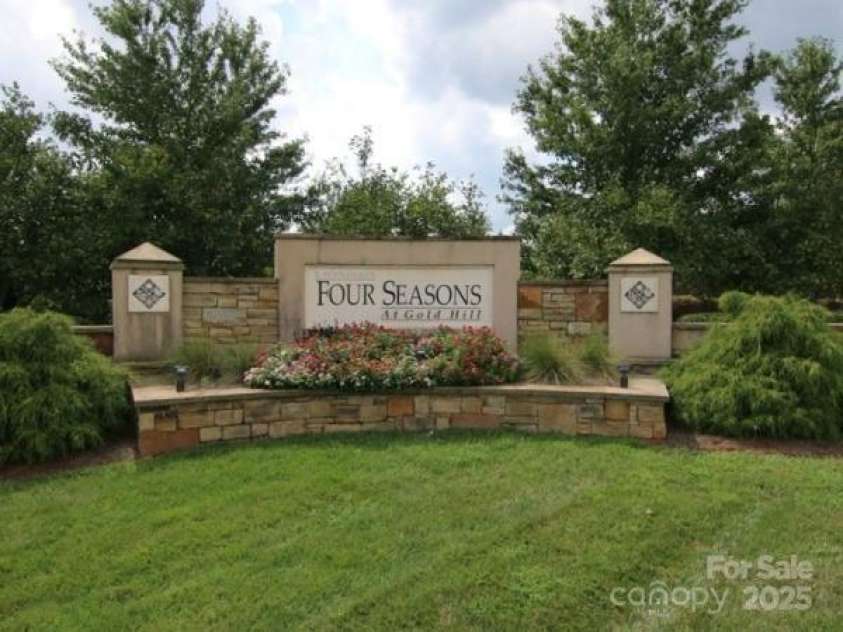 786 Platinum Drive, Fort Mill, SC 29708.  MLS# CAR4223817, YatesRealty ID 10421. 