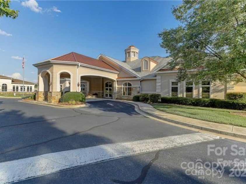786 Platinum Drive, Fort Mill, SC 29708.  MLS# CAR4223817, YatesRealty ID 10421. 