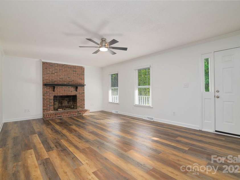 1920 Williford Woods Lane, Rock Hill, SC 29730.  MLS# CAR4252025, YatesRealty ID 10422. 