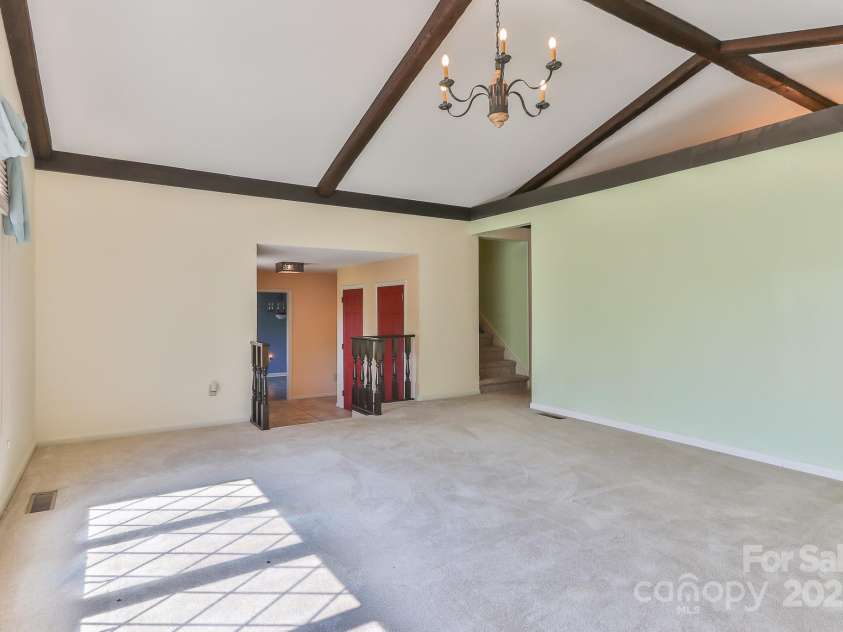 2466 Sweetbriar Circle, Lenoir, NC 28645.  MLS# CAR4247883, YatesRealty ID 10423. Living room