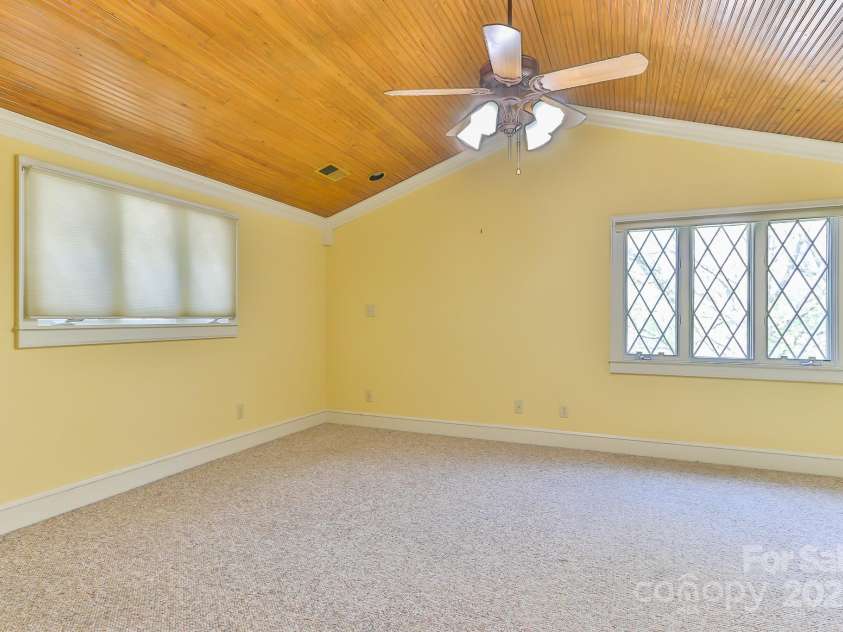 2466 Sweetbriar Circle, Lenoir, NC 28645.  MLS# CAR4247883, YatesRealty ID 10423. Primary