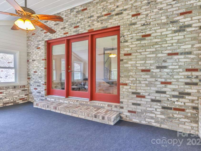 2466 Sweetbriar Circle, Lenoir, NC 28645.  MLS# CAR4247883, YatesRealty ID 10423. Sunroom