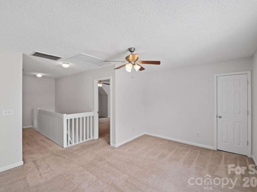 8221 Christmas Court, Charlotte, NC 28216.  MLS# CAR4344244, YatesRealty ID 10423. Loft