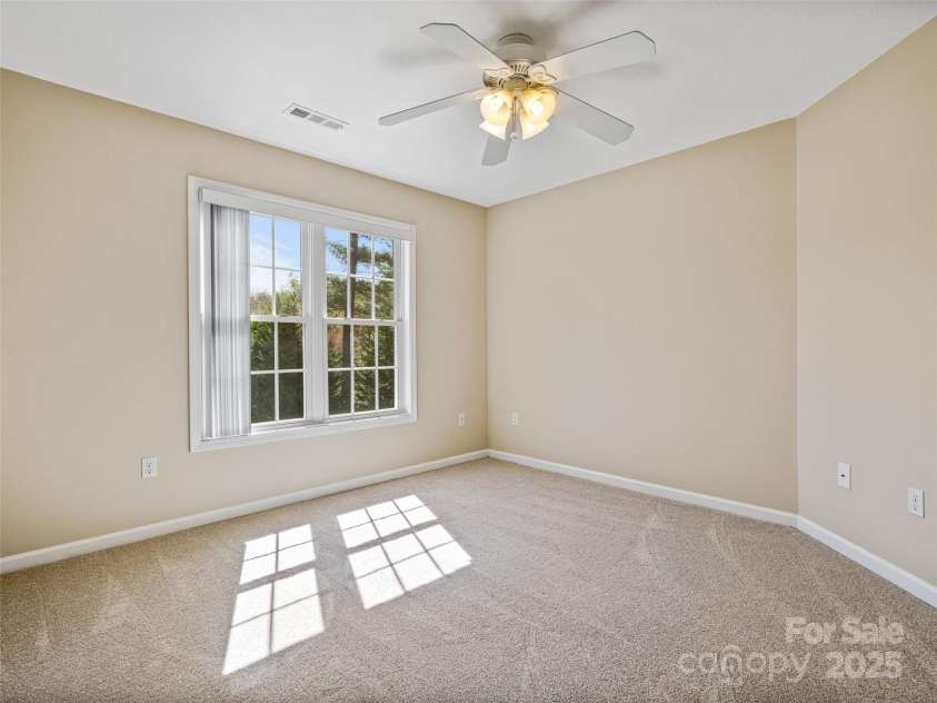 180 Kanuga Forest Drive, Hendersonville, NC 28739.  MLS# CAR4309167, YatesRealty ID 10424. 