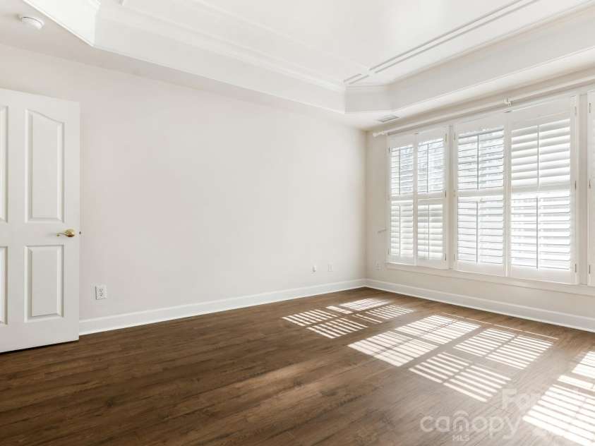 429 Eberle Way, Matthews, NC 28105.  MLS# CAR4352539, YatesRealty ID 10424. Primary Bedroom