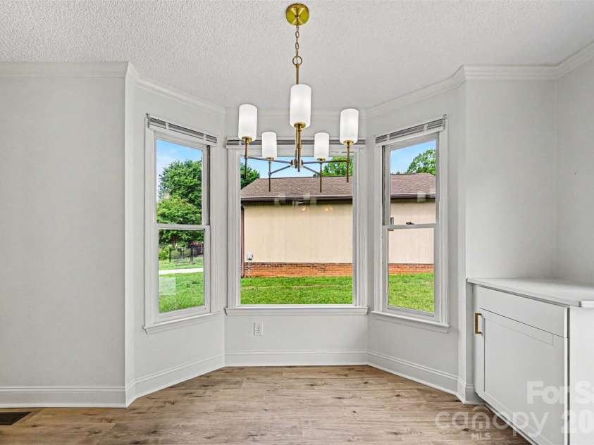 608 Azalea Lane, China Grove, NC 28023.  MLS# CAR4386987, YatesRealty ID 10425. Breakfast nook