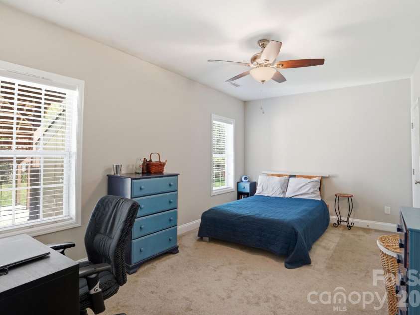 10056 Paisley Drive, Charlotte, NC 28269.  MLS# CAR4364202, YatesRealty ID 10429. Bedroom 5 which includes an adjoining full bath.