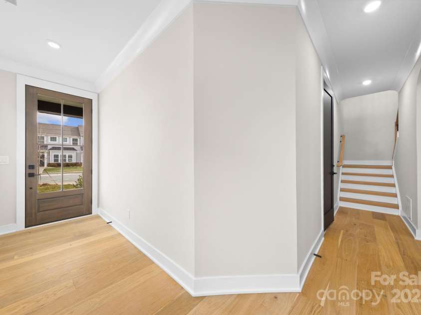 2205 Catalina Avenue, Charlotte, NC 28206.  MLS# CAR4203101, YatesRealty ID 10429. 