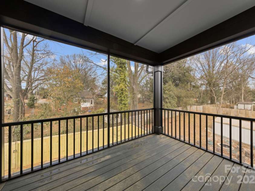 2205 Catalina Avenue, Charlotte, NC 28206.  MLS# CAR4203101, YatesRealty ID 10429. 