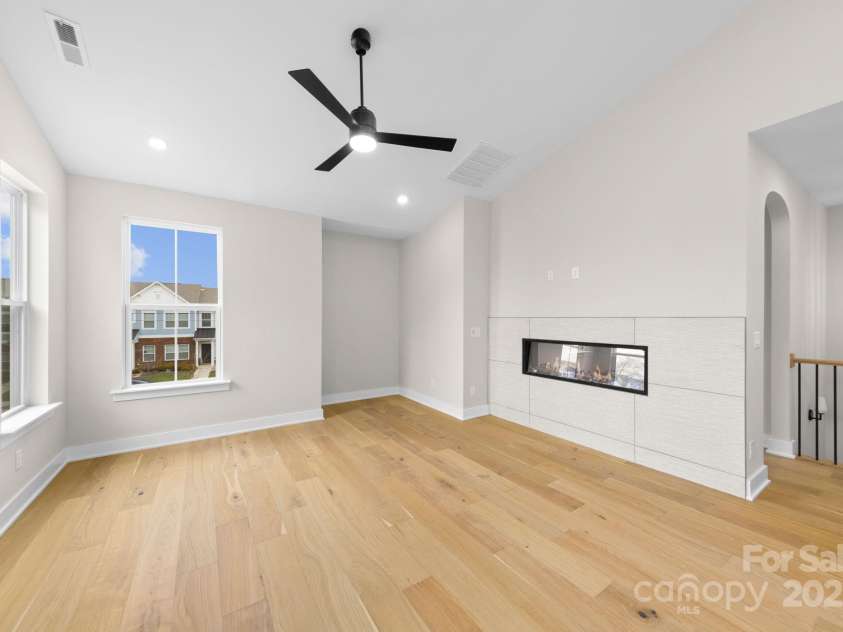 2205 Catalina Avenue, Charlotte, NC 28206.  MLS# CAR4203101, YatesRealty ID 10429. 