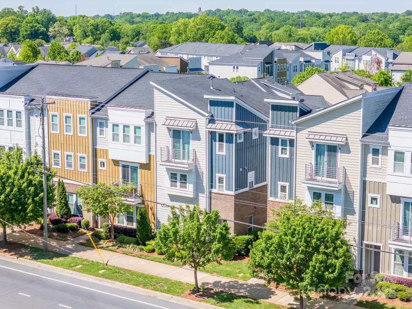 2551 Statesville Avenue, Charlotte, NC 28206.  MLS# CAR4318721, YatesRealty ID 1043. 