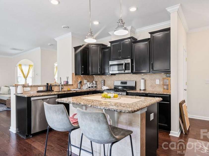6907 Agnew Drive, Charlotte, NC 28273.  MLS# CAR4364193, YatesRealty ID 10430. 