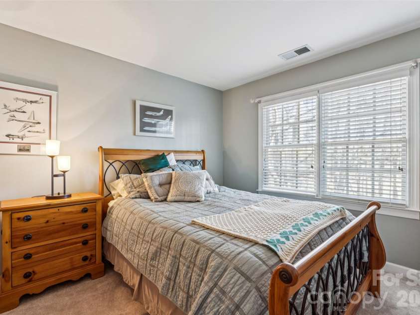 152 Lockerbie Lane, Mooresville, NC 28115.  MLS# CAR4364769, YatesRealty ID 10431. 