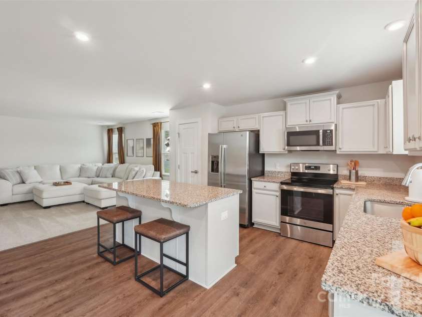 4205 Jones Creek Lane, Charlotte, NC 28215.  MLS# CAR4250689, YatesRealty ID 10431. 