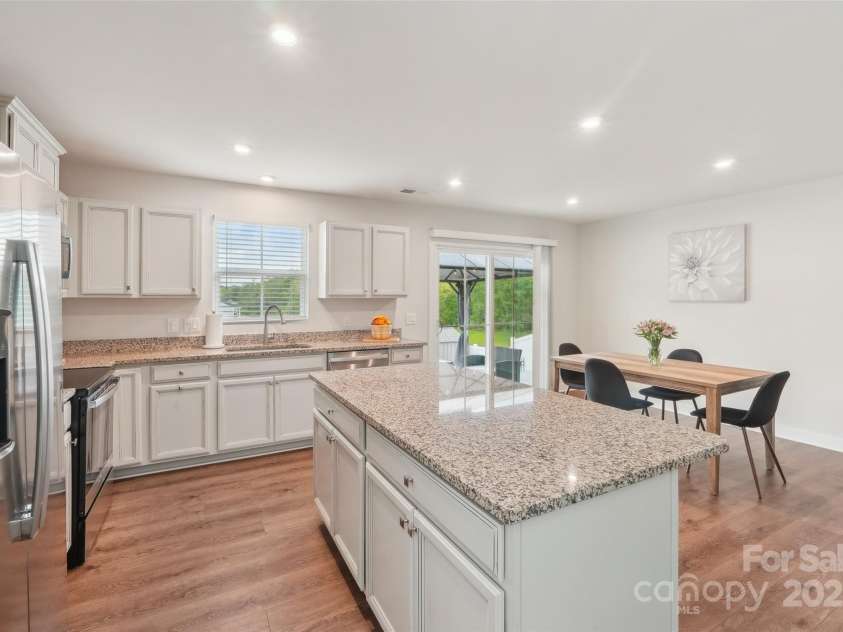 4205 Jones Creek Lane, Charlotte, NC 28215.  MLS# CAR4250689, YatesRealty ID 10431. 