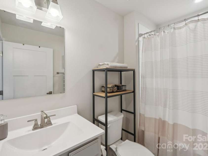 4205 Jones Creek Lane, Charlotte, NC 28215.  MLS# CAR4250689, YatesRealty ID 10431. 