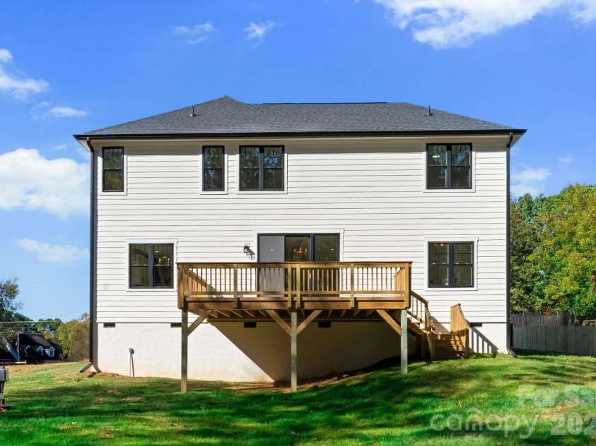 426 Richards Lane, Mooresville, NC 28115.  MLS# CAR4367862, YatesRealty ID 10432. 