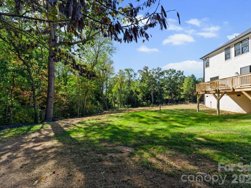 426 Richards Lane, Mooresville, NC 28115.  MLS# CAR4367862, YatesRealty ID 10432. Large Backyard
