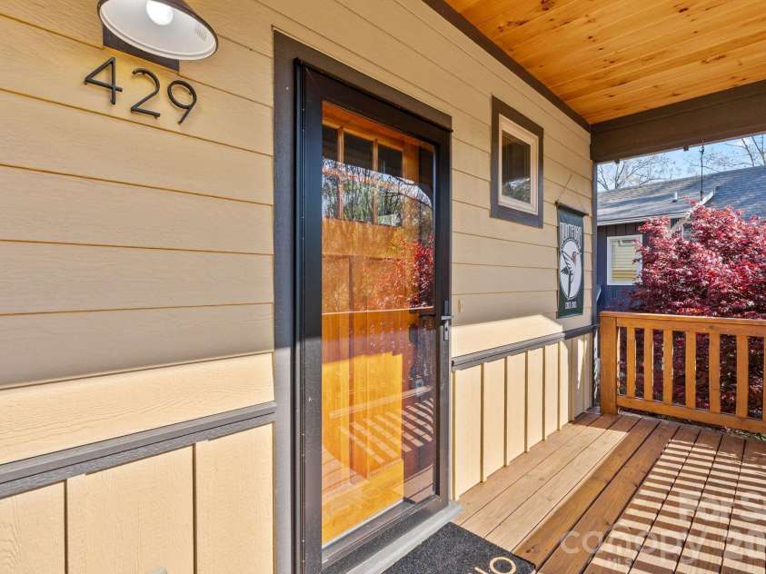 429 Pearson Drive, Asheville, NC 28801.  MLS# CAR4364411, YatesRealty ID 10433. 