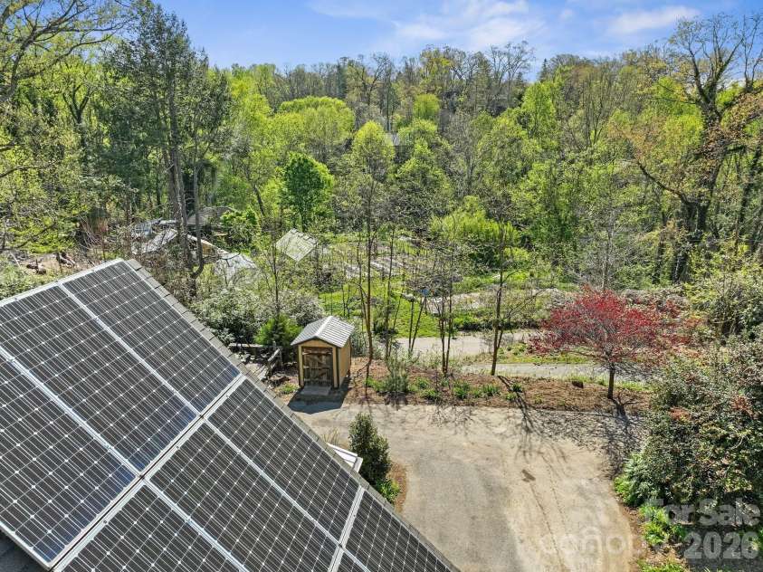 429 Pearson Drive, Asheville, NC 28801.  MLS# CAR4364411, YatesRealty ID 10433. 
