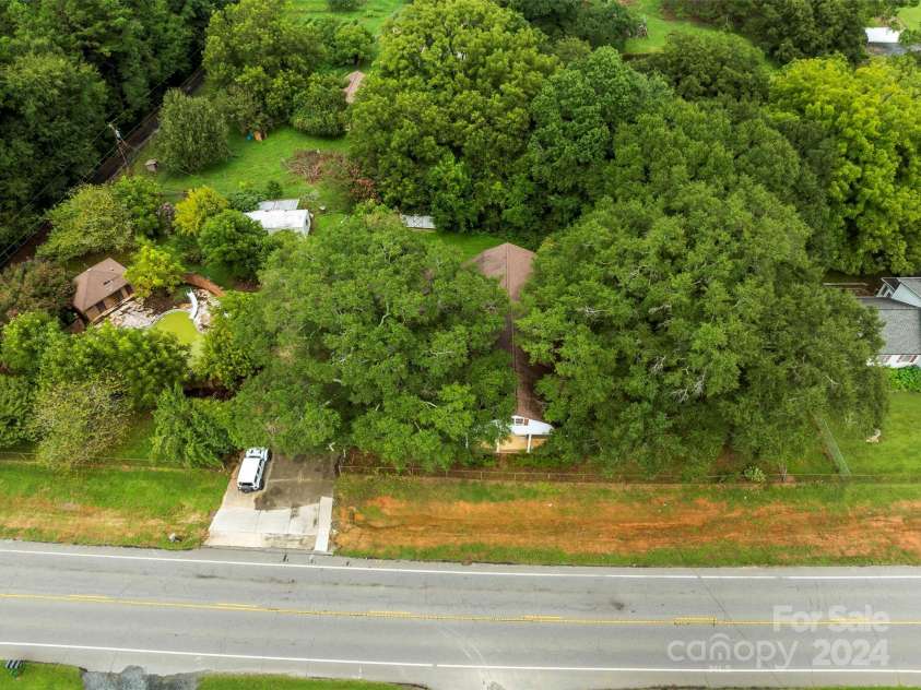 4539 New Hope Road, Gastonia, NC 28056.  MLS# CAR4173520, YatesRealty ID 10433. 