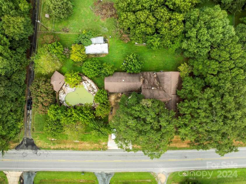 4539 New Hope Road, Gastonia, NC 28056.  MLS# CAR4173520, YatesRealty ID 10433. 