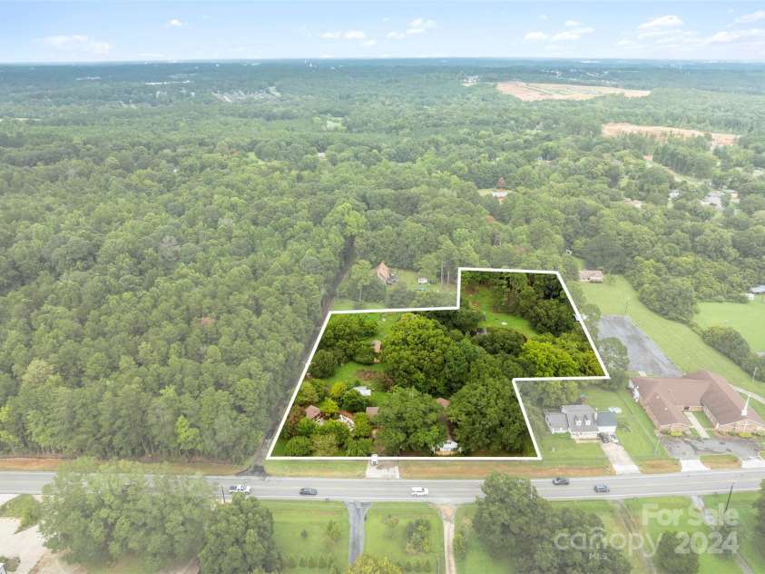 4539 New Hope Road, Gastonia, NC 28056.  MLS# CAR4173520, YatesRealty ID 10433. 