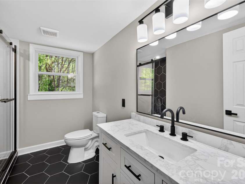 300 Dollar Circle, Charlotte, NC 28270.  MLS# CAR4367558, YatesRealty ID 10434. 