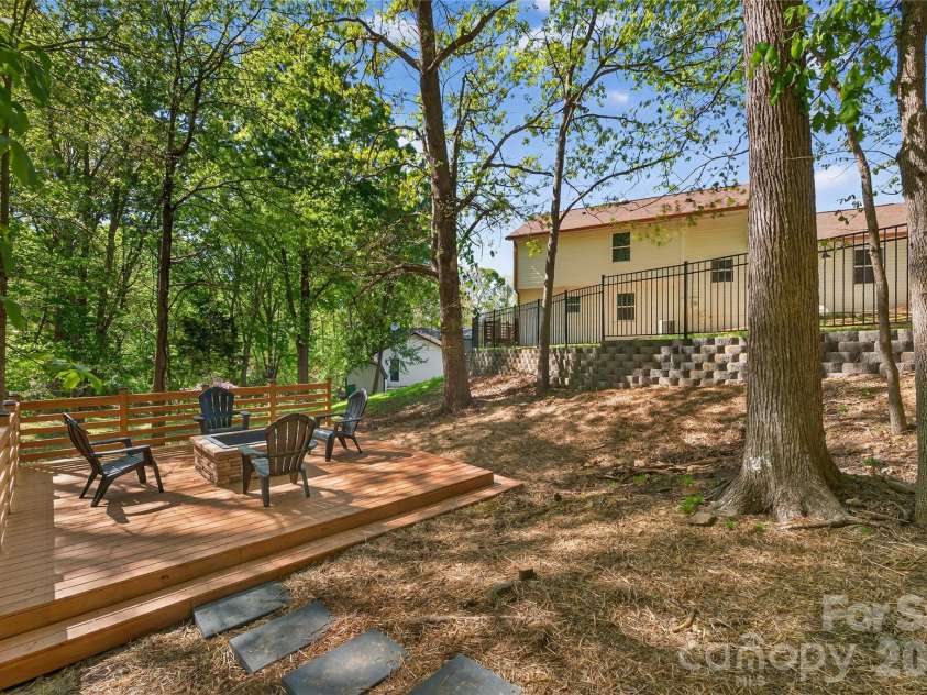 300 Dollar Circle, Charlotte, NC 28270.  MLS# CAR4367558, YatesRealty ID 10434. 