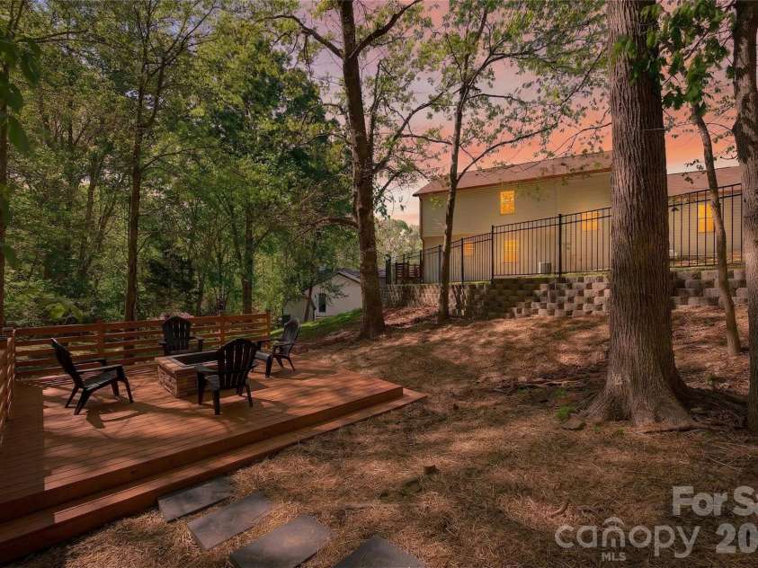 300 Dollar Circle, Charlotte, NC 28270.  MLS# CAR4367558, YatesRealty ID 10434. 