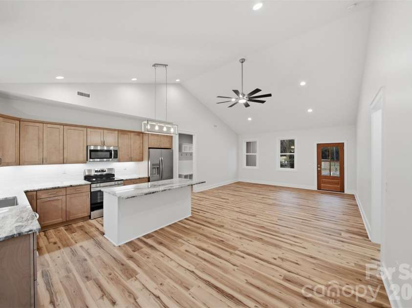 326 Pine Street, Maiden, NC 28650.  MLS# CAR4352170, YatesRealty ID 10436. 
