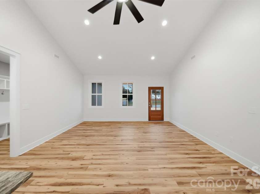 326 Pine Street, Maiden, NC 28650.  MLS# CAR4352170, YatesRealty ID 10436. 