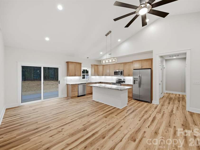 326 Pine Street, Maiden, NC 28650.  MLS# CAR4352170, YatesRealty ID 10436. 