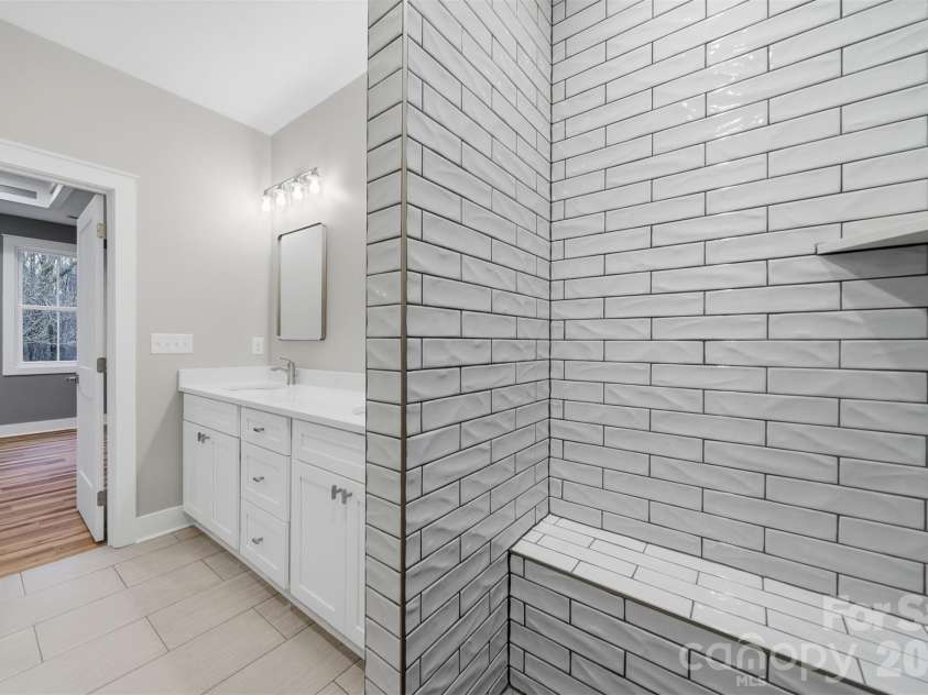 326 Pine Street, Maiden, NC 28650.  MLS# CAR4352170, YatesRealty ID 10436. 