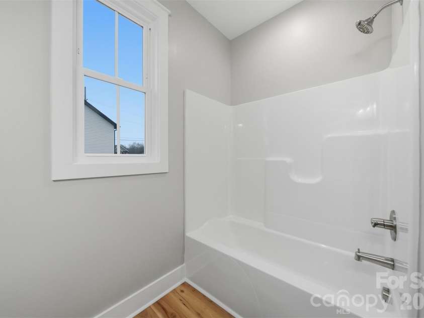 326 Pine Street, Maiden, NC 28650.  MLS# CAR4352170, YatesRealty ID 10436. 