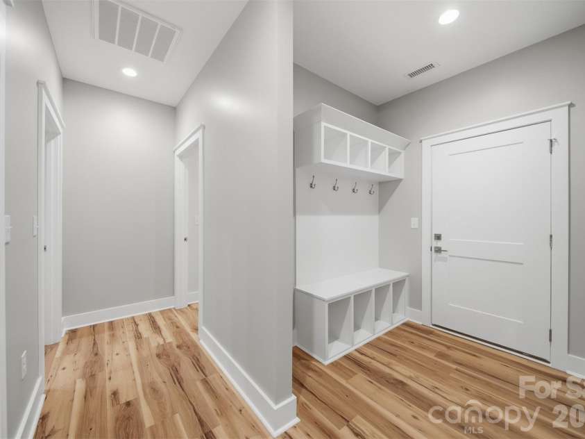 326 Pine Street, Maiden, NC 28650.  MLS# CAR4352170, YatesRealty ID 10436. 