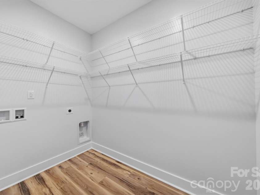 326 Pine Street, Maiden, NC 28650.  MLS# CAR4352170, YatesRealty ID 10436. 