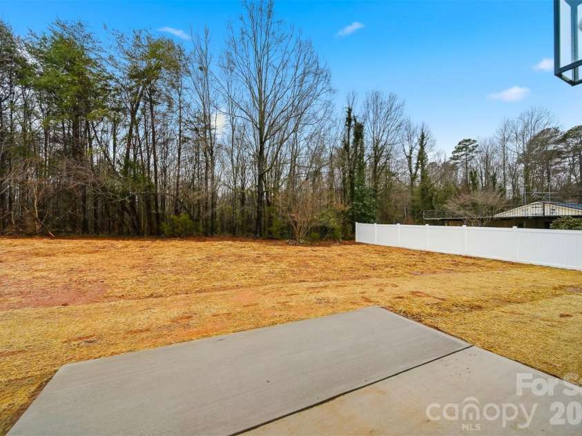 326 Pine Street, Maiden, NC 28650.  MLS# CAR4352170, YatesRealty ID 10436. 