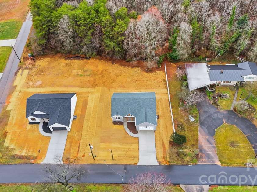 326 Pine Street, Maiden, NC 28650.  MLS# CAR4352170, YatesRealty ID 10436. 